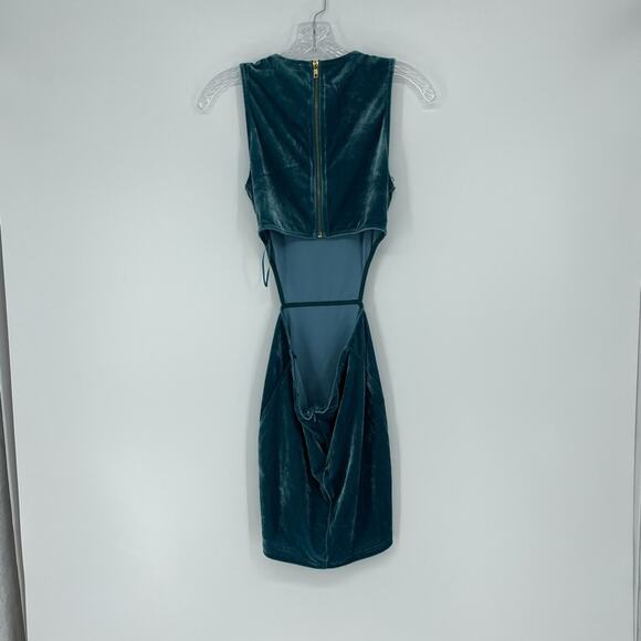 Tobi Sleeveless Bodycon Cutout Velvet Mini Dress Size Small - Picture 6 of 9